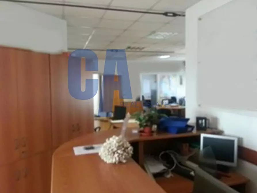 Immagine 2 di Palazzo in vendita  in VIA GALILEI GALILEO a Agrate Brianza