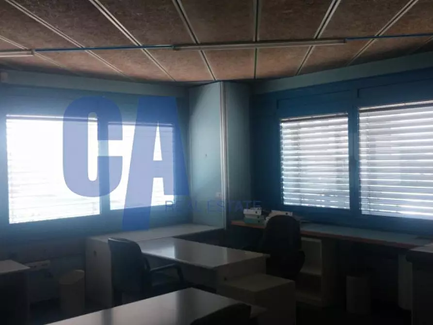 Immagine 9 di Palazzo in vendita  in STRADA STATALE PADANA SUP. N. 11 a Cernusco Sul Naviglio