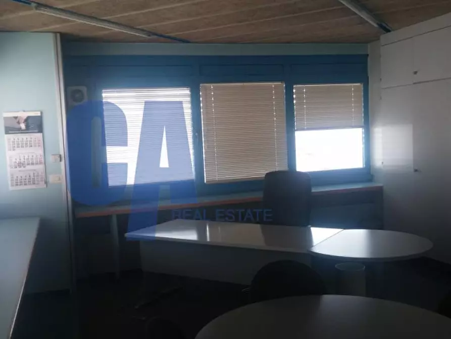 Immagine 11 di Palazzo in vendita  in STRADA STATALE PADANA SUP. N. 11 a Cernusco Sul Naviglio