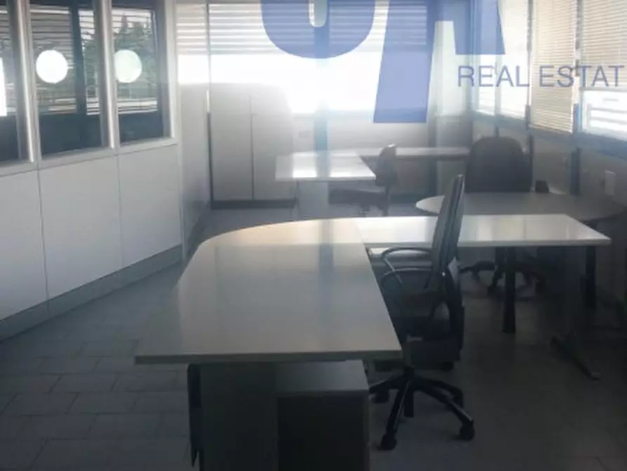 Immagine 14 di Palazzo in vendita  in STRADA STATALE PADANA SUP. N. 11 a Cernusco Sul Naviglio