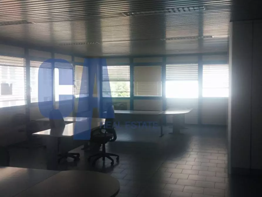 Immagine 17 di Palazzo in vendita  in STRADA STATALE PADANA SUP. N. 11 a Cernusco Sul Naviglio