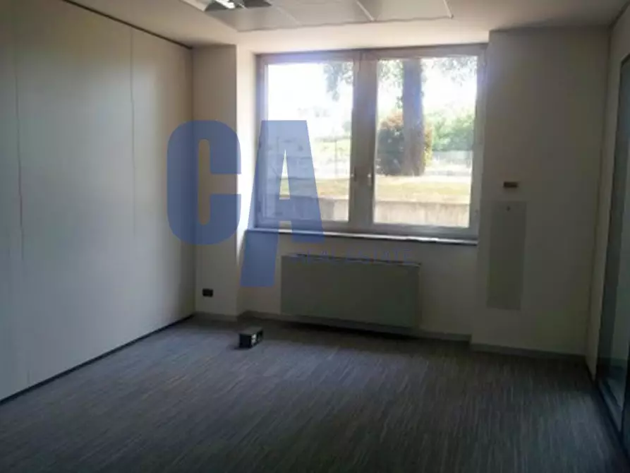 Immagine 14 di Ufficio in affitto  in VIA CIRCONVALLAZIONE a Segrate