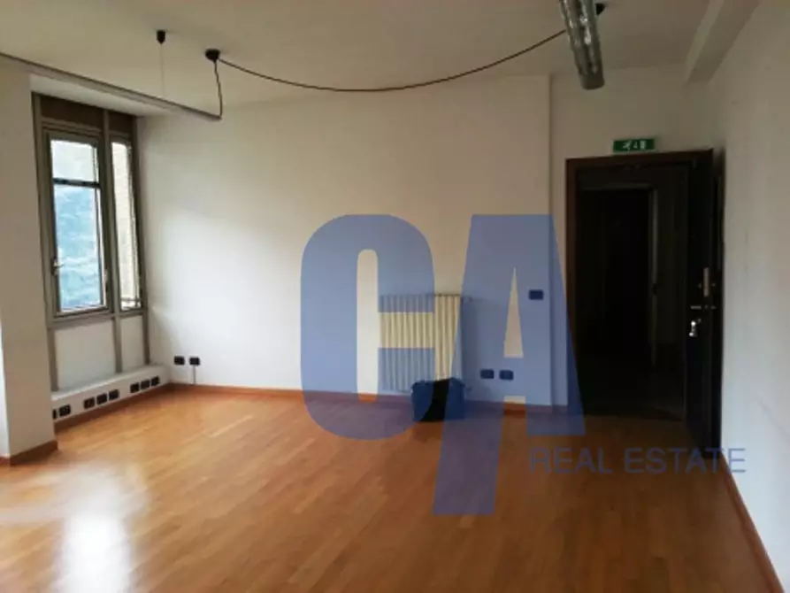 Immagine 15 di Ufficio in vendita  in VIA CADORNA LUIGI a Cinisello Balsamo