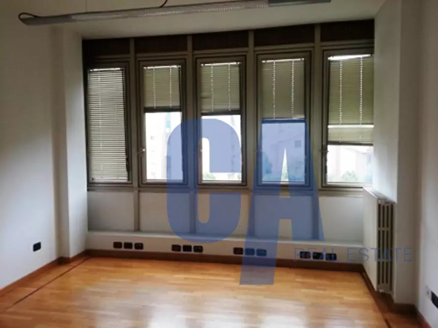 Immagine 22 di Ufficio in vendita  in VIA CADORNA LUIGI a Cinisello Balsamo