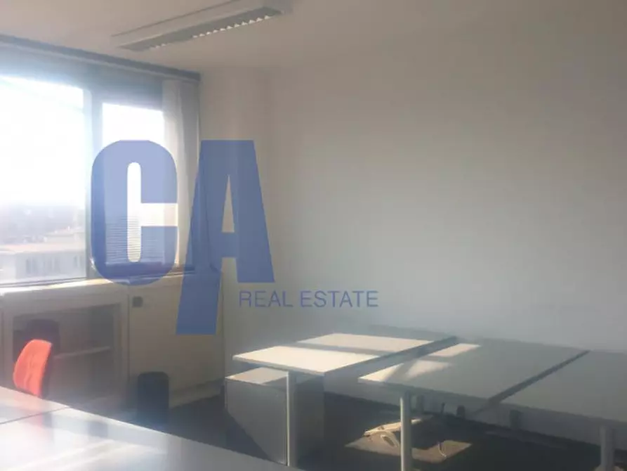 Immagine 12 di Ufficio in affitto  in PIAZZALE CORVETTO LUIGI EMANUELE a Milano