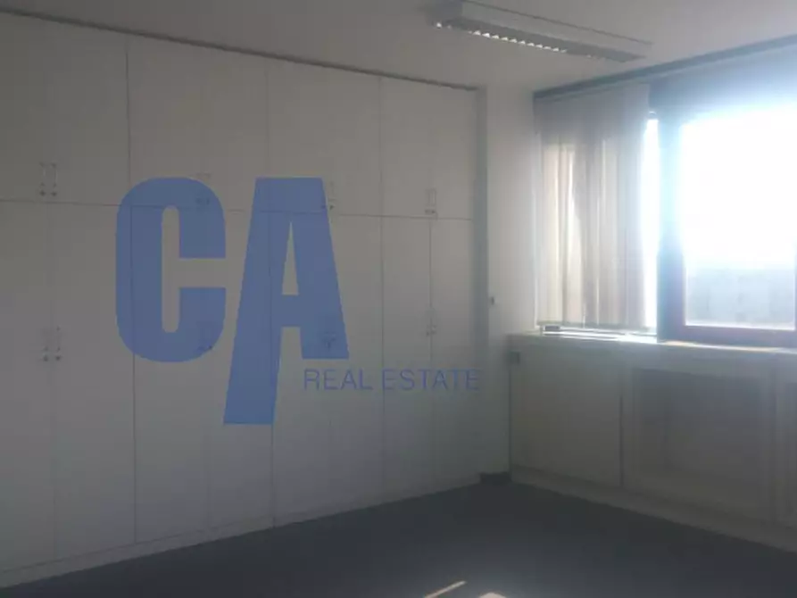 Immagine 10 di Ufficio in affitto  in PIAZZALE CORVETTO LUIGI EMANUELE a Milano