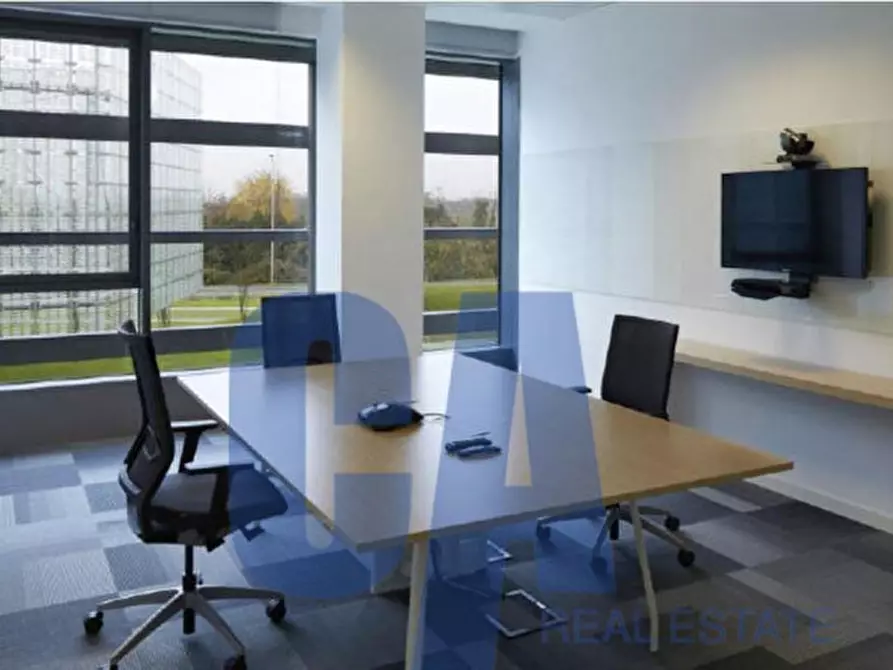 Immagine 12 di Ufficio in affitto  in VICOLO TORRI a Vimercate