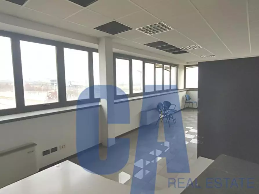 Immagine 8 di Ufficio in affitto  in VIA VERDI G. a Caponago