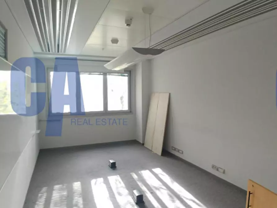 Immagine 7 di Ufficio in affitto  in VIA CAMPANIA a Monza