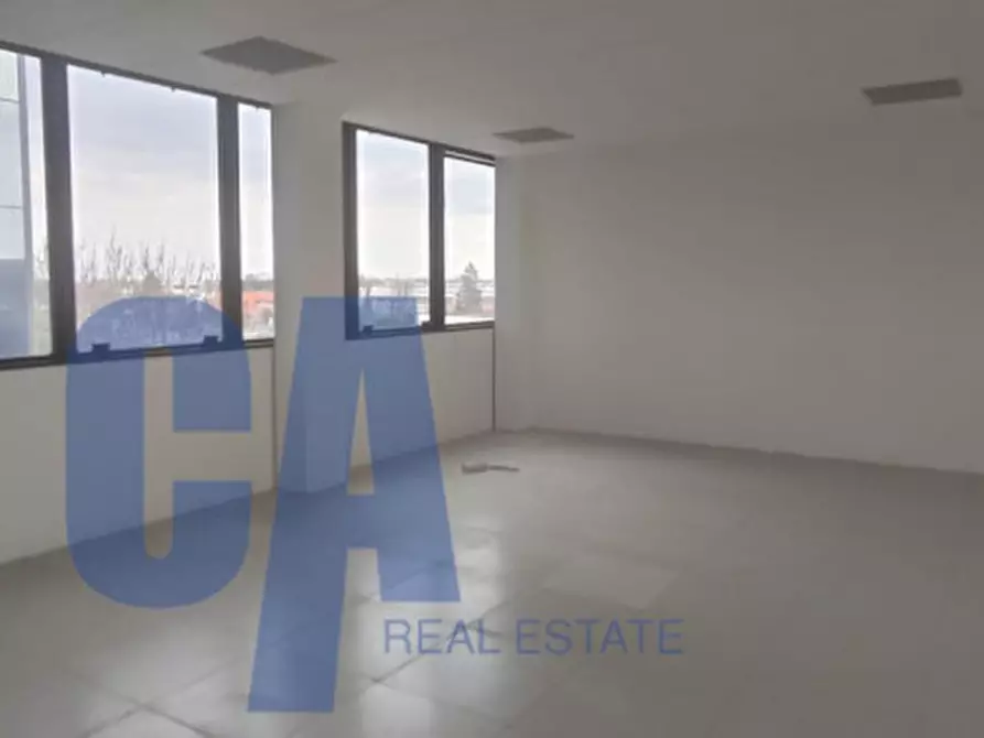 Immagine 6 di Ufficio in affitto  in VIA TOBAGI a Peschiera Borromeo