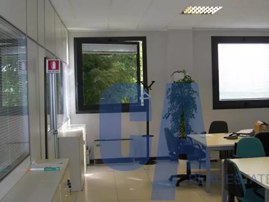 Immagine 22 di Ufficio in affitto  in VIA TOBAGI a Peschiera Borromeo