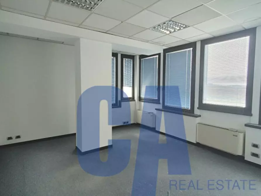 Immagine 9 di Ufficio in affitto  in VIA VERDI G. a Caponago