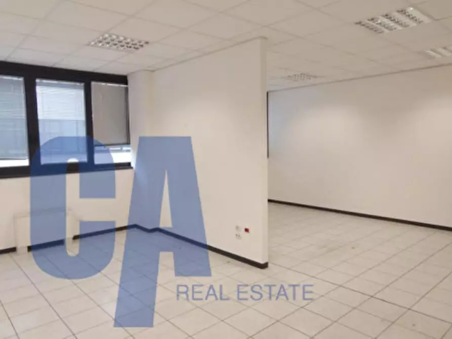 Immagine 2 di Ufficio in affitto  in VIA BURONA a Vimodrone
