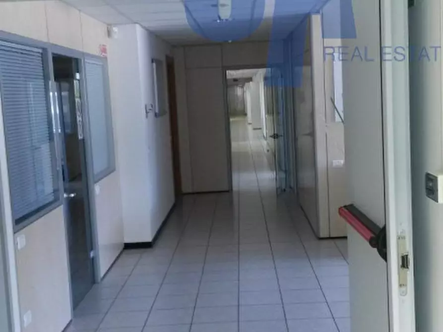 Immagine 8 di Ufficio in affitto  in VIA BURONA a Vimodrone