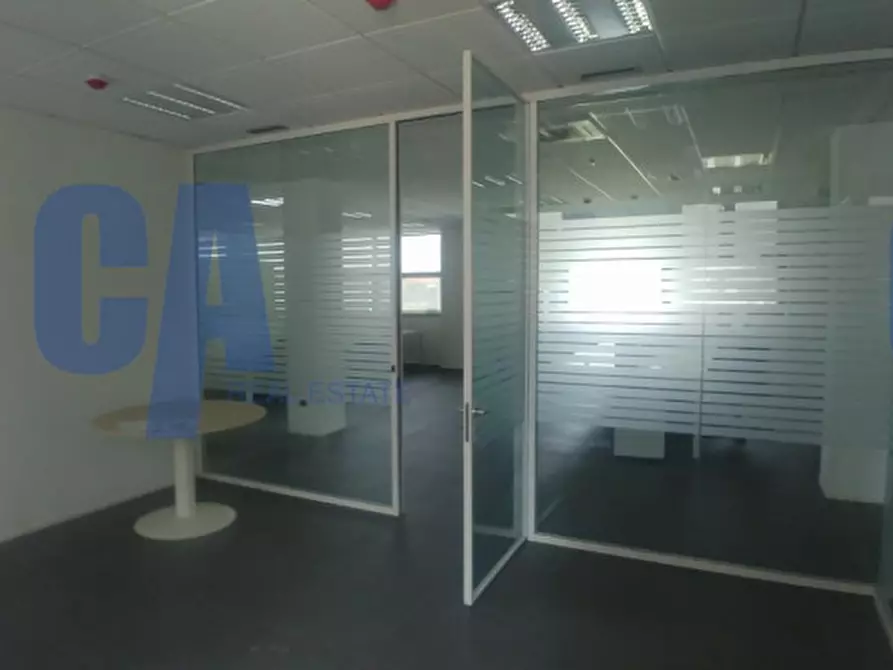 Immagine 10 di Ufficio in vendita  in VIA UMBRIA a Segrate