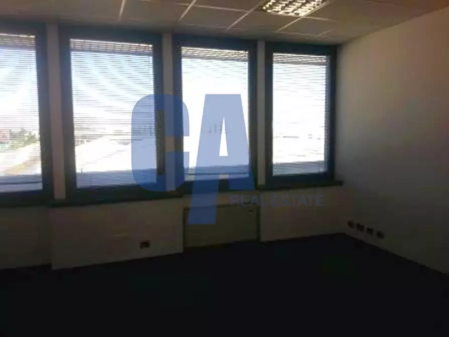 Immagine 2 di Ufficio in vendita  in VIA VERDI G. a Caponago