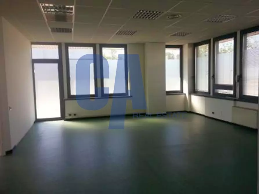 Immagine 9 di Ufficio in vendita  in VIA VERDI G. a Caponago