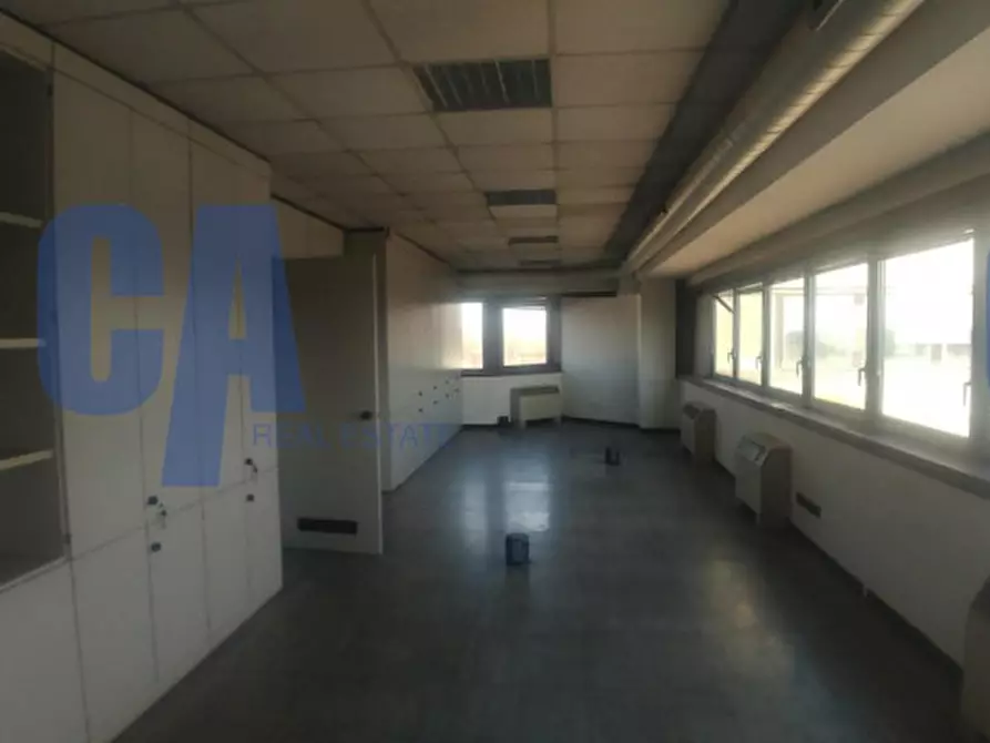 Immagine 3 di Ufficio in vendita  in VIA BETTOLA a Cinisello Balsamo