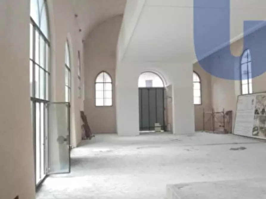 Immagine 11 di Attività commerciale in affitto  in VIA BURAGO a Vimercate