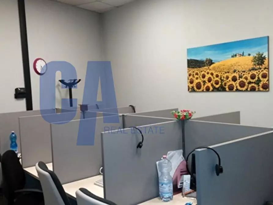 Immagine 8 di Attività commerciale in vendita  in VIA TERTULLIANO a Milano