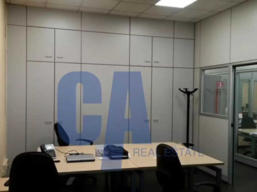 Immagine 9 di Attività commerciale in vendita  in VIA TERTULLIANO a Milano