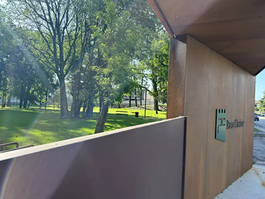 Immagine 21 di Negozio in vendita  in Via Cazzaro a Castelfranco Veneto