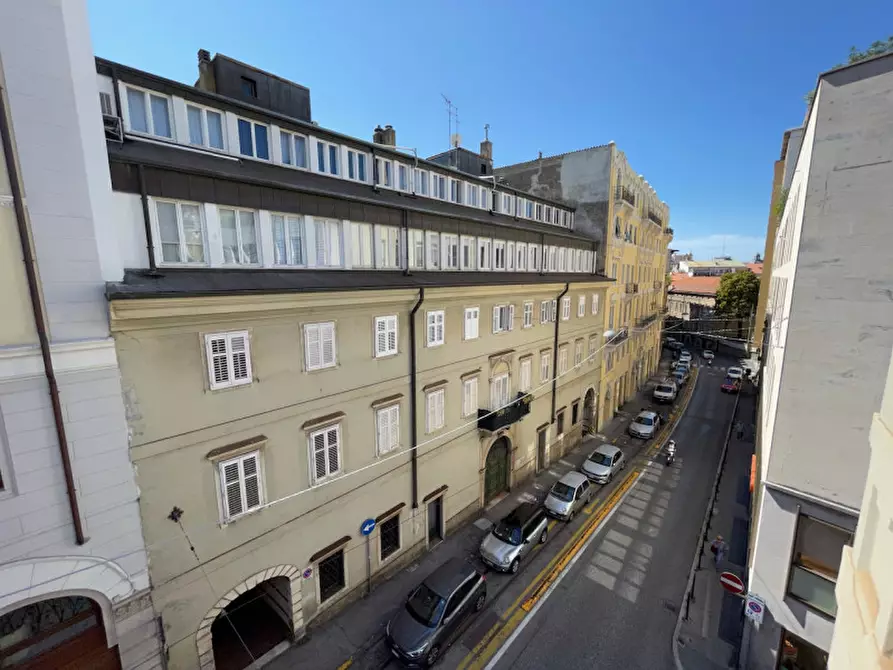Immagine 13 di Appartamento in affitto  in via Martiri della Libertà 12 a Trieste