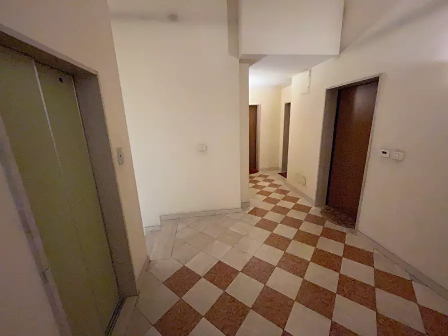 Immagine 29 di Appartamento in affitto  in via Martiri della Libertà 12 a Trieste
