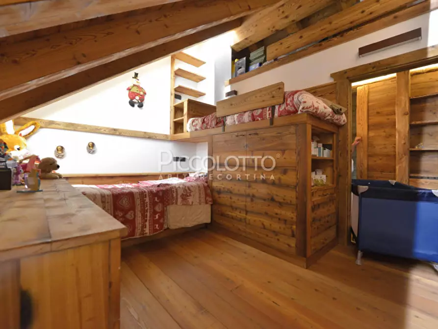 Immagine 15 di Appartamento in vendita  in Località La Riva a Cortina D'ampezzo