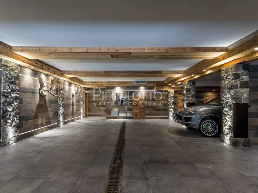 Immagine 20 di Appartamento in vendita  in Località La Riva a Cortina D'ampezzo