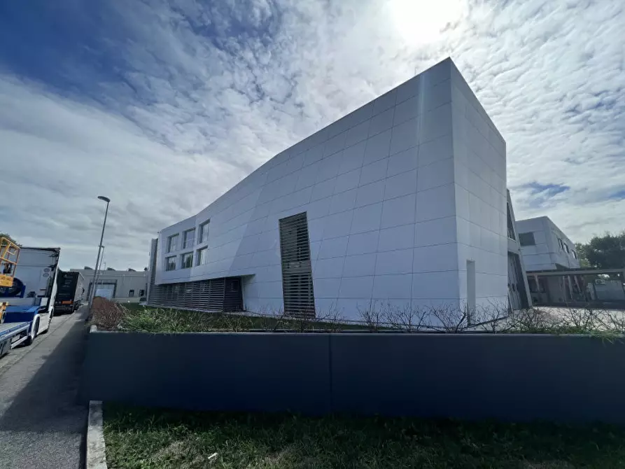 Immagine 13 di Capannone industriale in affitto  in VIALE DEL LAVORO a Mestrino