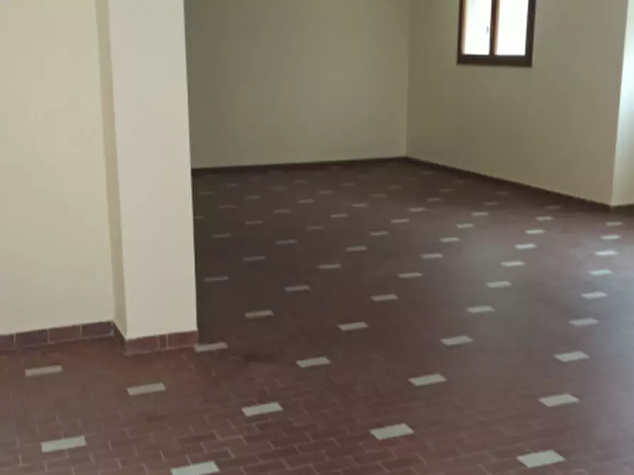 Immagine 3 di Magazzino in affitto  a Albignasego