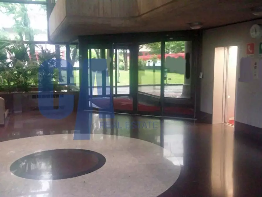 Immagine 2 di Palazzo in vendita  in VIA MARCONI G. a Segrate