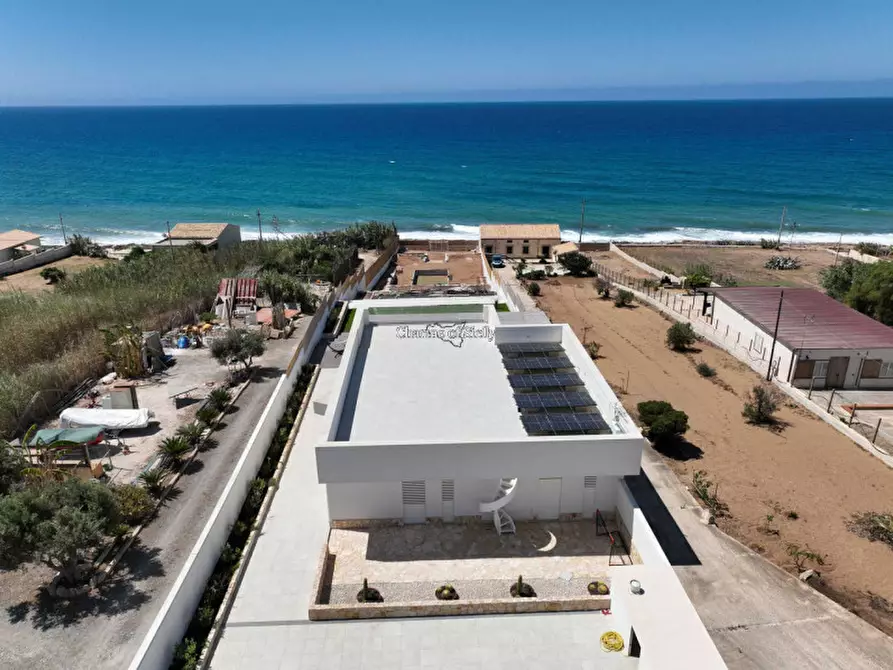 Immagine 4 di Villa in vendita  in Via del Mare a Scicli