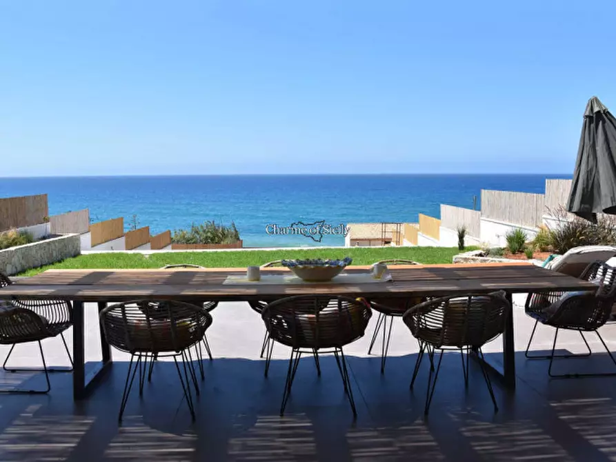 Immagine 11 di Villa in vendita  in Via del Mare a Scicli