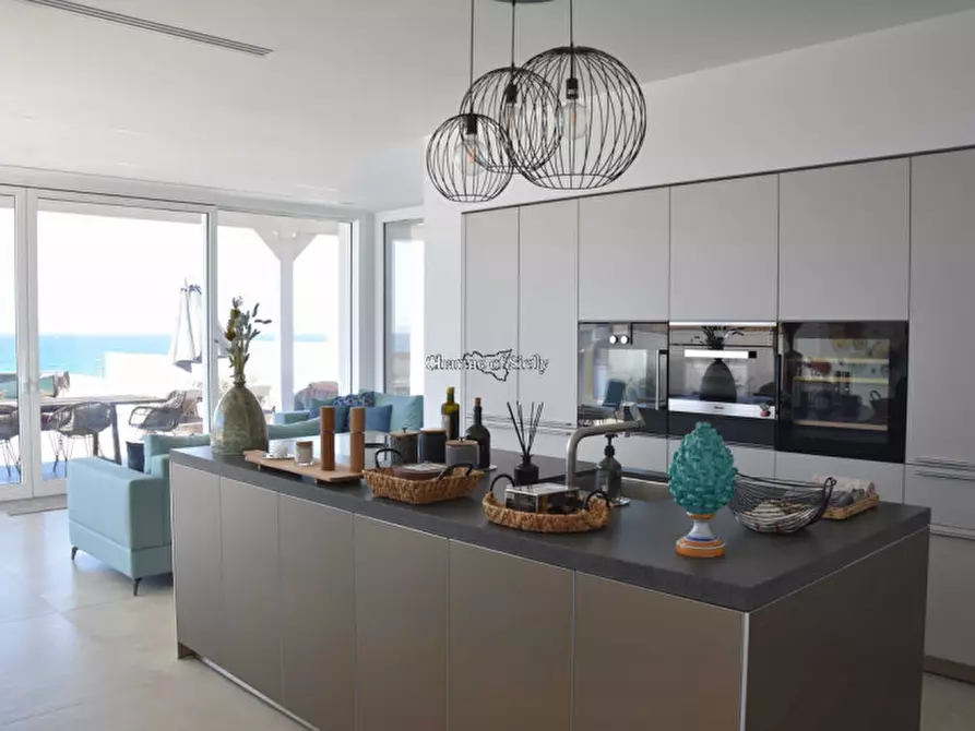 Immagine 15 di Villa in vendita  in Via del Mare a Scicli