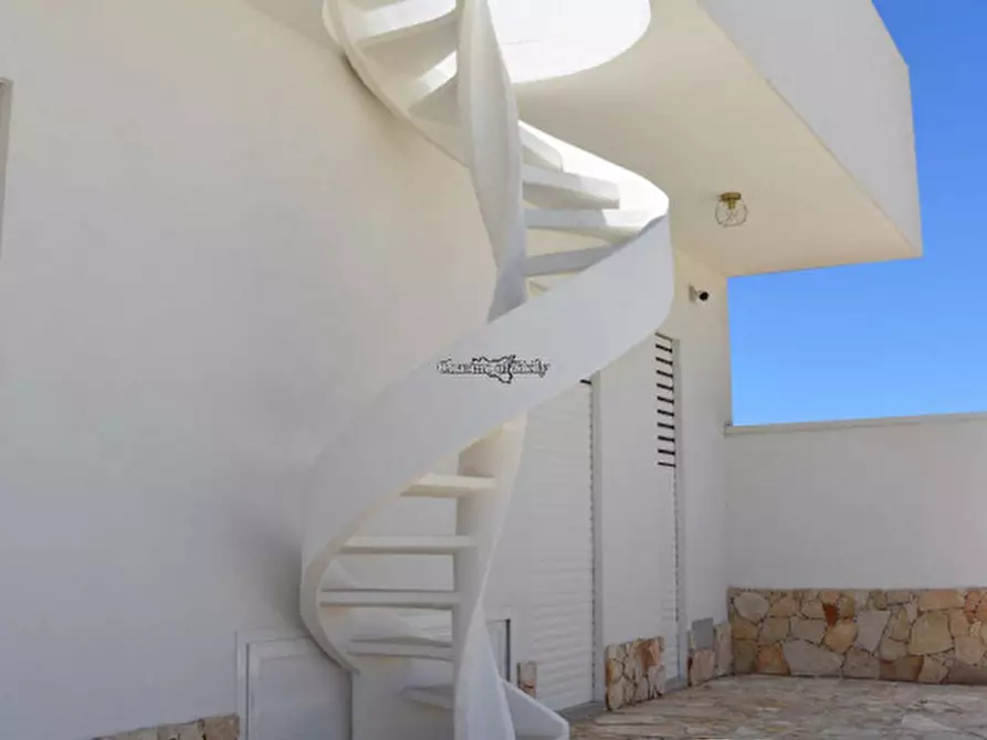 Immagine 34 di Villa in vendita  in Via del Mare a Scicli