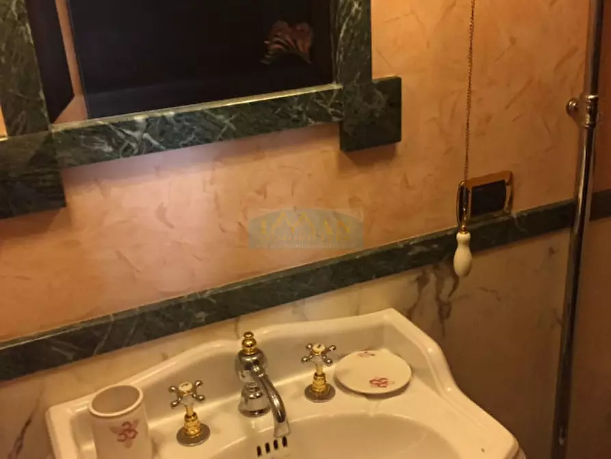 Immagine 15 di Multiproprietà in vendita  in Via Crispi a Ceglie Messapico