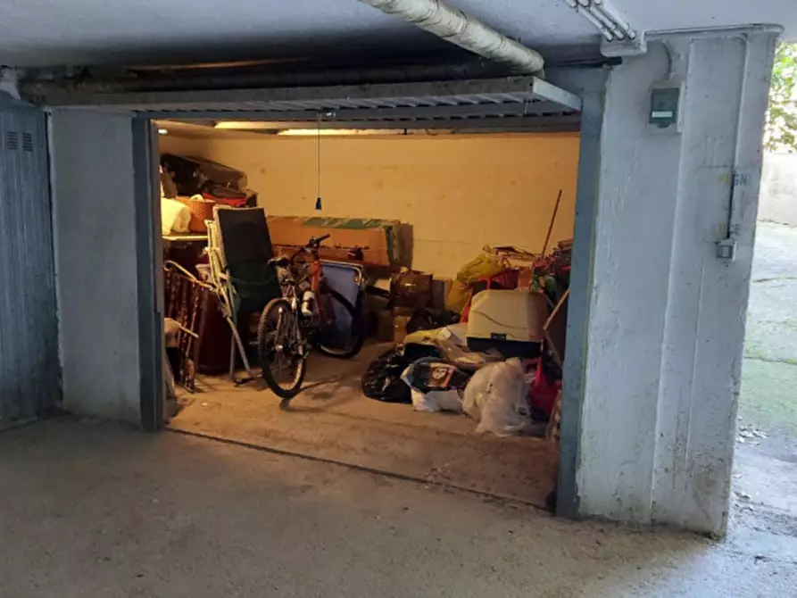 Immagine 1 di Garage in vendita  in Via Don Mariano Clerici, N. 1 a San Lorenzo Al Mare