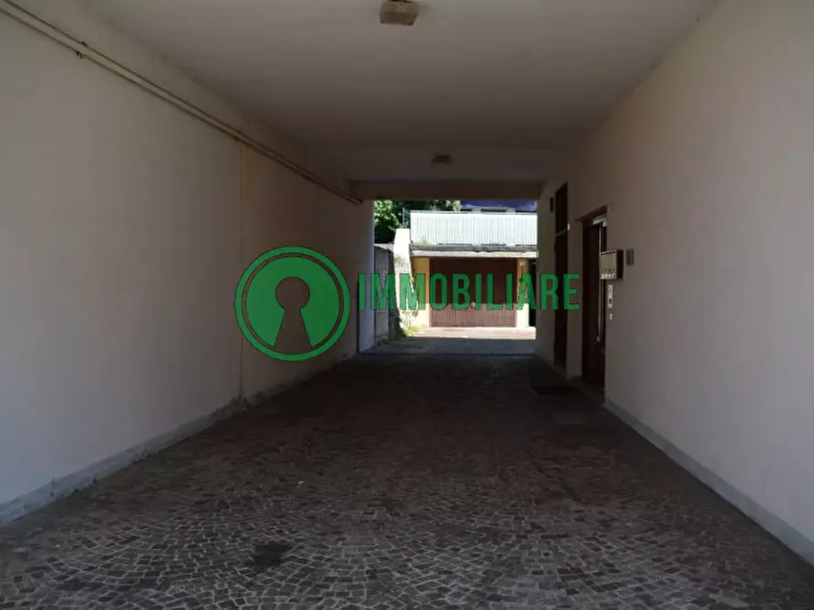 Immagine 8 di Attività commerciale in vendita  in Piazza Ellero 8 a Tricesimo