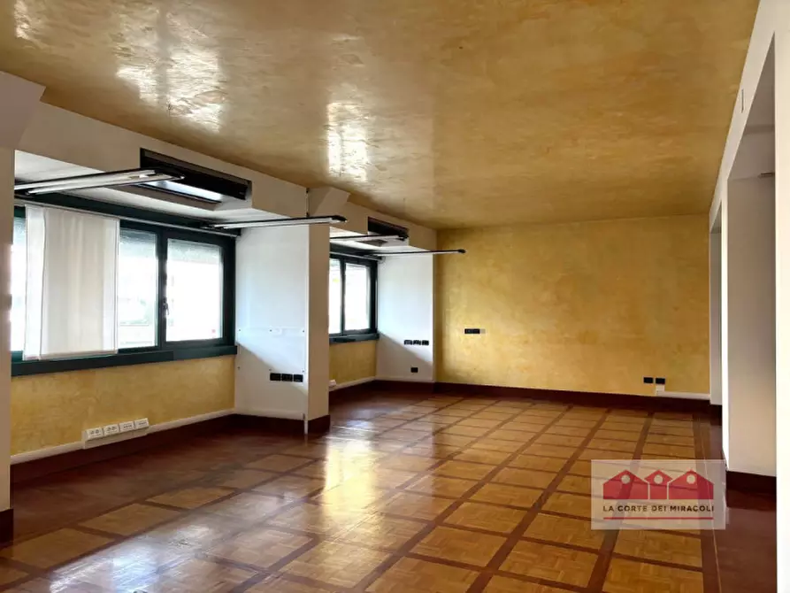 Immagine 8 di Ufficio in vendita  in Via dei Cappuccini 60 a Vicenza