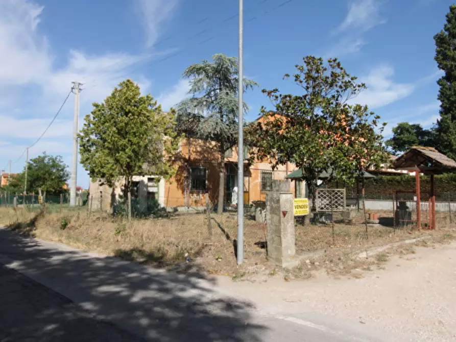 Immagine 43 di Villetta a schiera in vendita  in Via Bassafonda, 122 a Rosolina