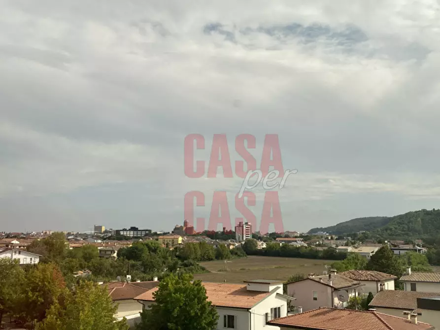 Immagine 15 di Attico in vendita  in via delle terme a Montegrotto Terme