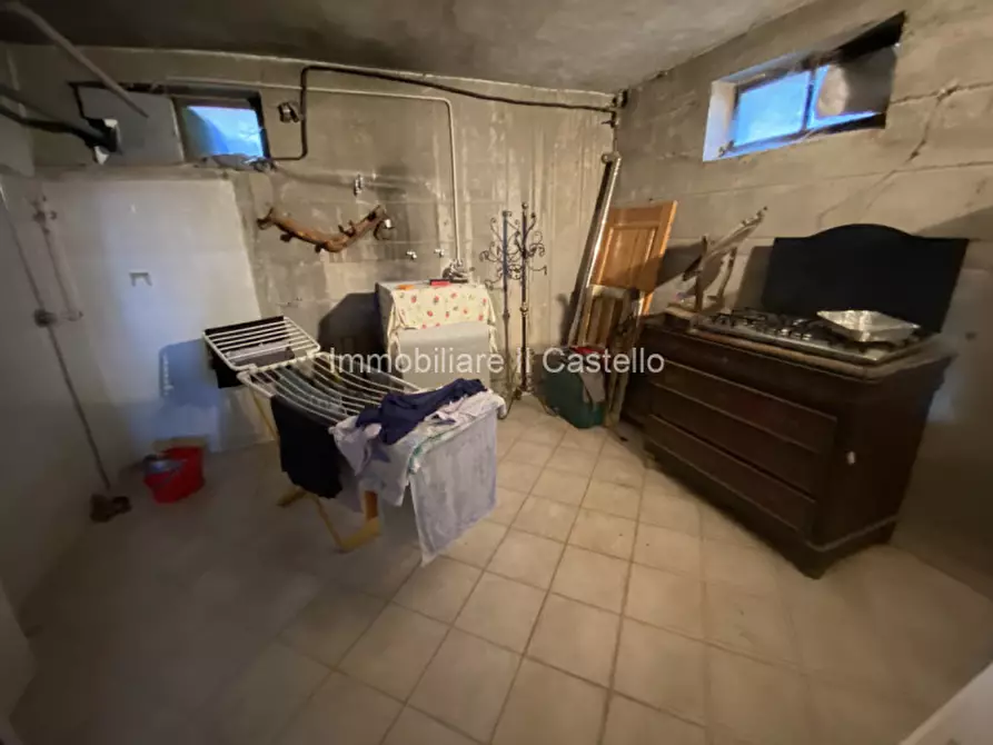 Immagine 30 di Casa indipendente in vendita  in via dei Partigiani a Castiglione Del Lago