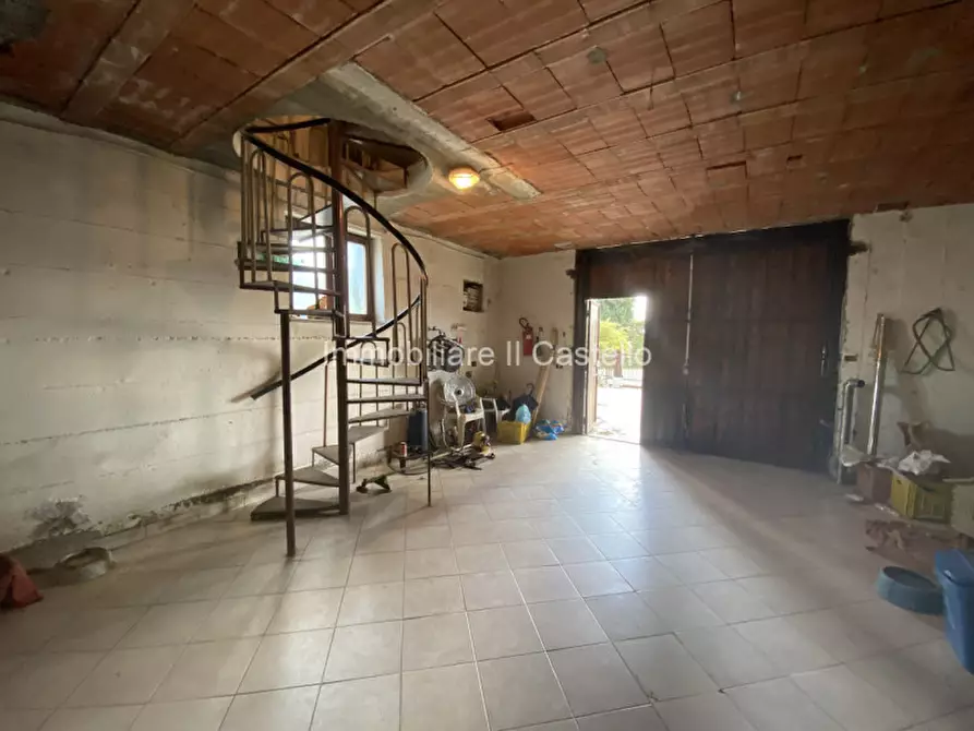 Immagine 31 di Casa indipendente in vendita  in via dei Partigiani a Castiglione Del Lago