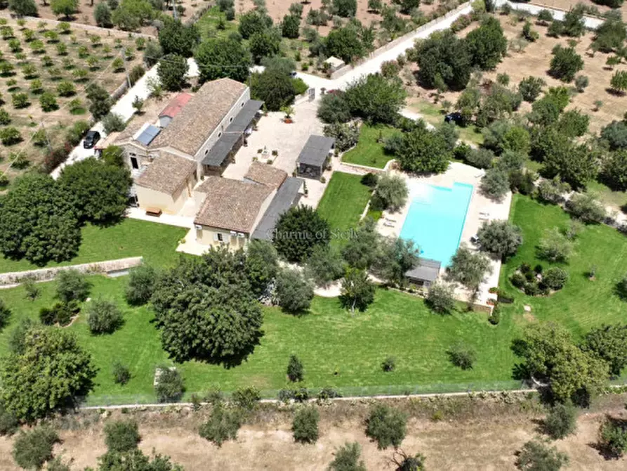 Immagine 5 di Villa in vendita  in Strada Provinciale Favarotta Ritillini a Noto