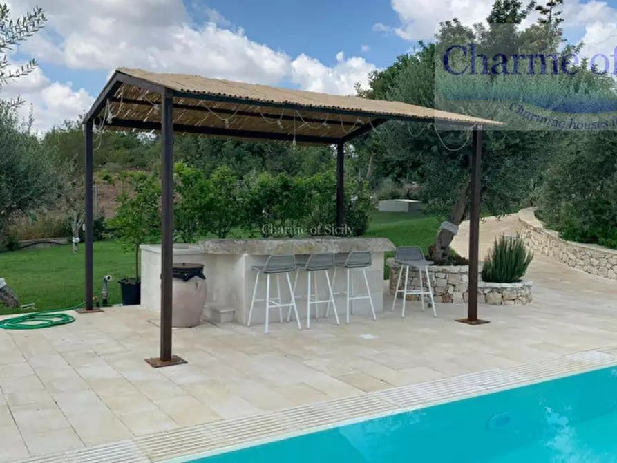 Immagine 15 di Villa in vendita  in Strada Provinciale Favarotta Ritillini a Noto
