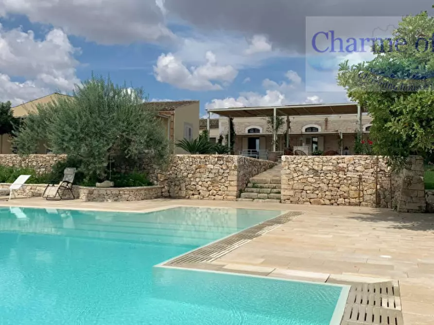 Immagine 16 di Villa in vendita  in Strada Provinciale Favarotta Ritillini a Noto