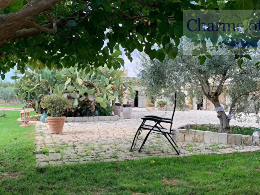Immagine 41 di Villa in vendita  in Strada Provinciale Favarotta Ritillini a Noto