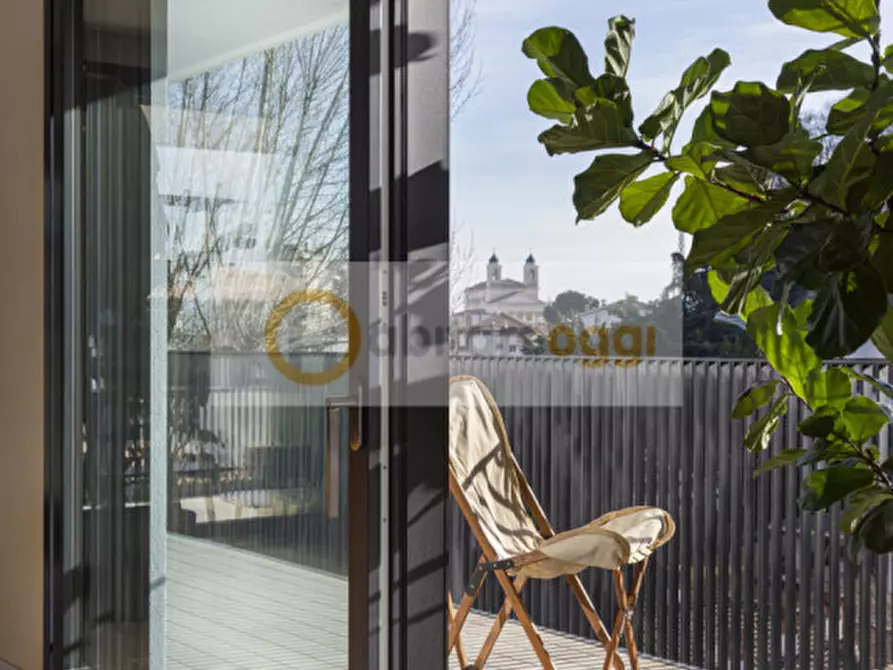 Immagine 3 di Appartamento in vendita  a Bassano Del Grappa